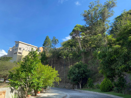 Terreno En Venta En Los Naranjos, Hatillalto