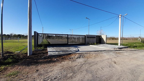 Imagen 13 de 25 de Lote En El Centeno - 7 Y 622 - V.elvira-barrio Privado Y Abierto