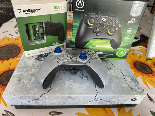 Consola Xbox One X 1tb Gears Of War 5 Accesorios Color Black (Usado)