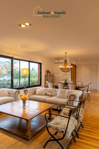Magnífica Casa En Venta En Barrio Privado Carmel