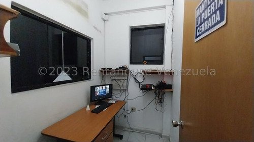 Imagen 11 de 30 de Edificio En Venta Zona Centro De Barquisimeto Lara (23-14106) // Invierta Seguro Con Rentahouse//