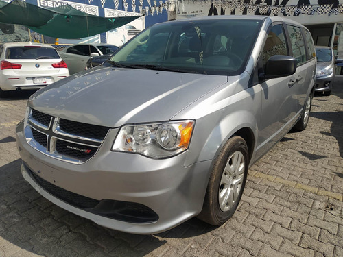 Imagen 3 de 15 de Dodge Grand Caravan 2019 3.6 Se At