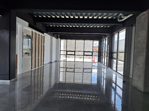 Local Comercial En Renta En Colonia Real De Arcos, Metepec, Estado De México