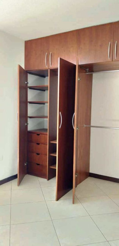 Apartamento En Venta Residencia Guaica Mar