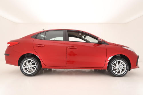 Imagen 4 de 14 de Toyota Yaris 1.5 107cv Xls 4p