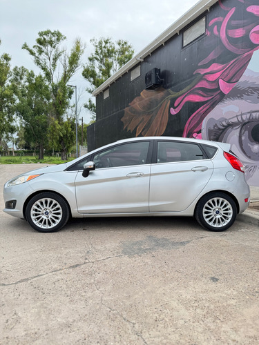 Ford Fiesta Kinetic 1.6 Titanium 120cv
