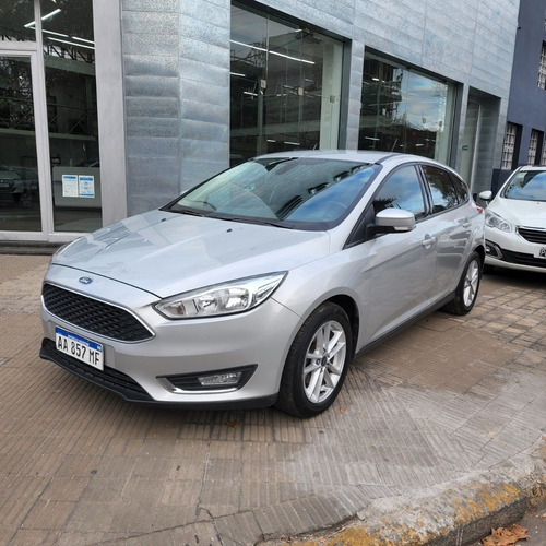 Imagen 14 de 15 de Ford Focus Se 2.0 Gris Plata 2016 Prost Rosario
