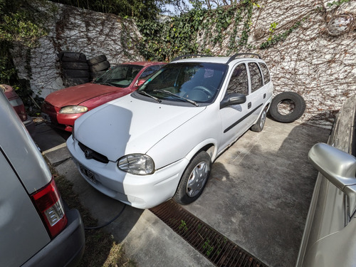 Chevrolet Corsa 1.6 Gl Aa Dh