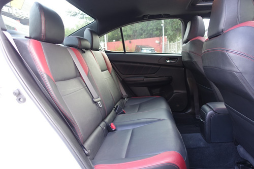 Imagen 10 de 13 de Subaru Impreza Sti 2015