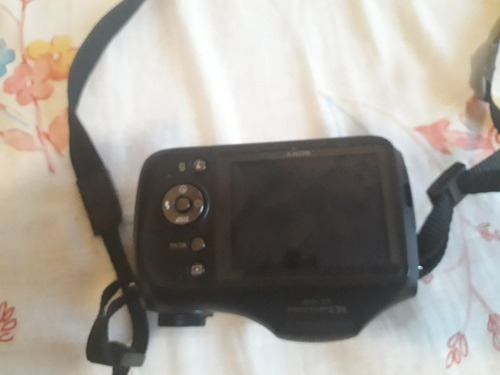 Camera Digital Semi Profissional