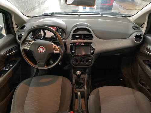 Imagem 9 de 11 de Fiat Punto 1.4 Attractive 8v Flex 4p Manual