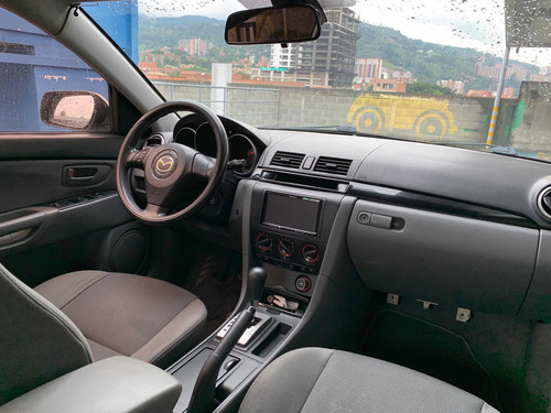 Mazda Mazda 3 1600cc Automático