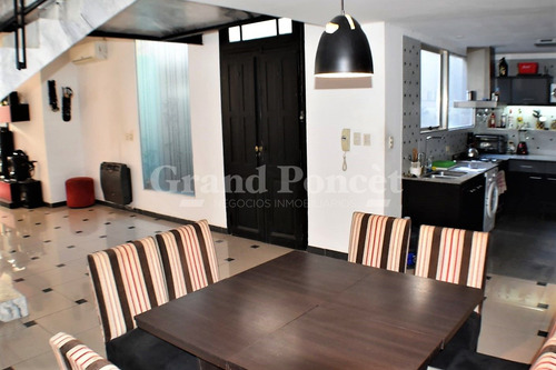 Ph De 3 Ambientes Con Patio Y Terraza