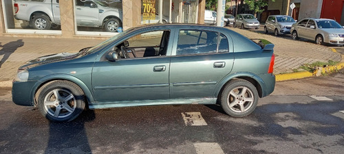Chevrolet Astra 2.0gl Con Gnc 5p 2009