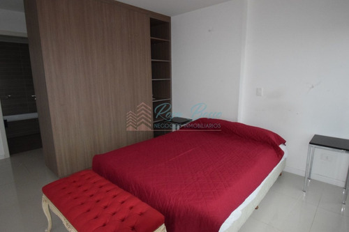 Imagen 12 de 30 de Apartamento De Categoría Con Vista Hacia La Mansa En Todos Sus Hambientes!! - Punta Del Este Roosevelt