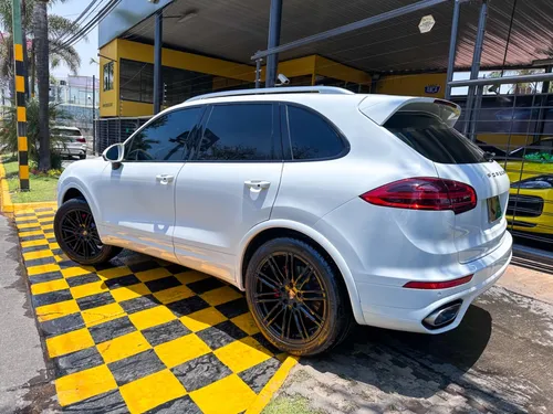 Porsche Cayenne 3.6 At