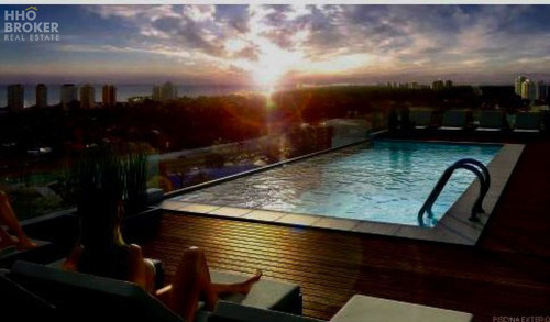 Imagen 15 de 17 de Venta Depto. 1 Y Medio Dorm. En Edificio View, Aidy Grill, Punta Del Este.