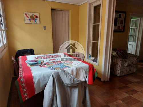 Hogares Vende Amplia Casa De 4d1b - Sector Mercado De Provid