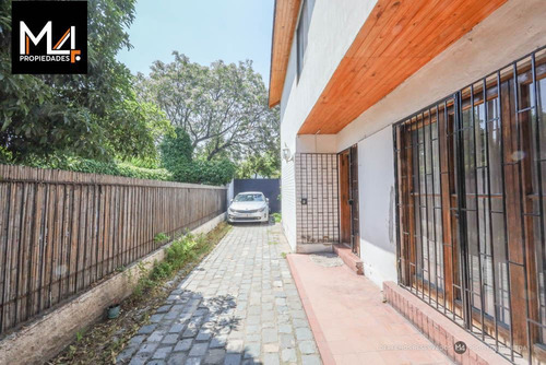 Linda Casa Con Excelente Conectividad En Las Condes