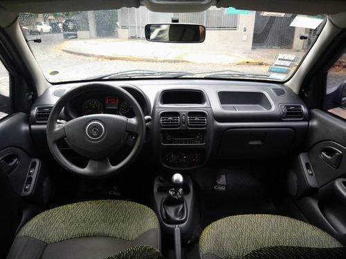 Renault Clio 1.2 Mío Expression Pack Ii Lvavel 2013
