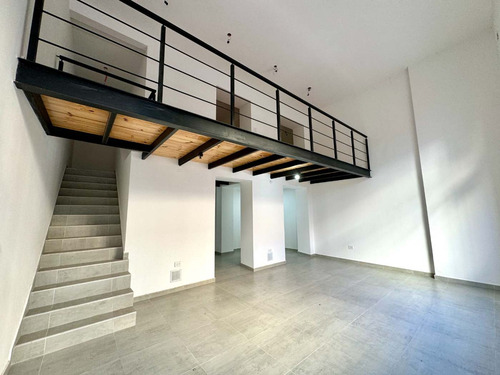 Venta Local/oficinas 186m2 Excelente Renta Centro