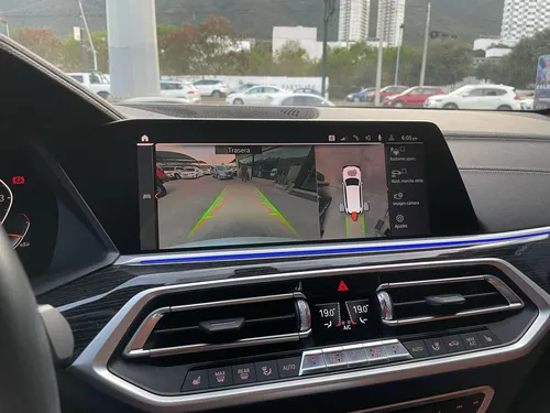 BMW X7 4.4 V8 M50i At