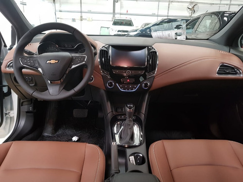 Imagen 10 de 15 de Chevrolet Cruze Premier 4 Puertas 2022