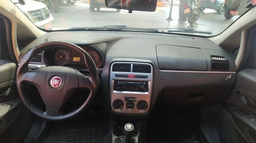 Imagem 5 de 8 de Fiat Punto 2010 1.4 Flex 5p