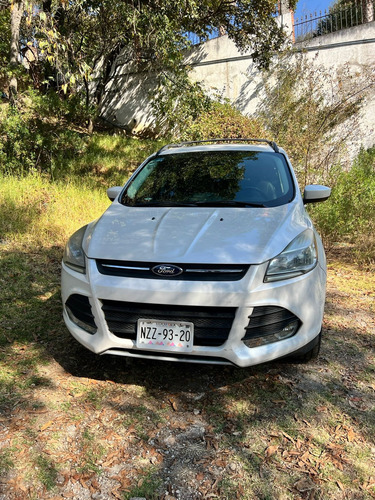 Ford Escape 2.5 Se Plus Mt