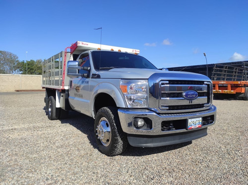 Imagen 4 de 13 de Camiones Plataforma Ford F-350 Super Duty