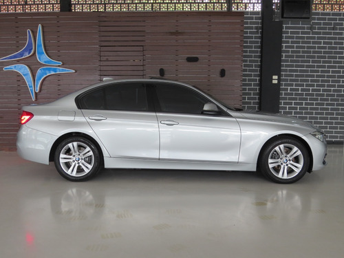 Imagem 4 de 16 de 320i 2.0 Sport Gp Turbo Active 2017