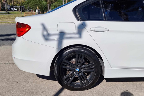 Bmw Serie 3 2.0 328i Sedán Sport 245cv 2013
