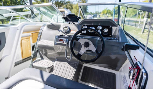 Quicksilver 2700 Volvo 300hp /no Canestrari 275/ Klase A