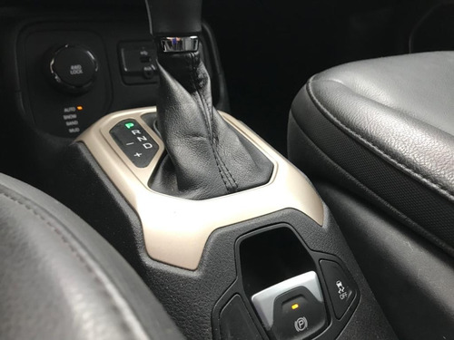 Jeep Renegade Longitude 2.4 At9 4x4