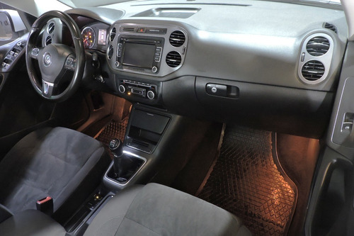 Imagen 11 de 15 de Volkswagen Tiguan 2.0 Tsi 4 Sport & Style 2013