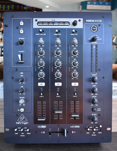 Mezcladora De Dj 3 Canales Con Crossfader, Behringer Nox303