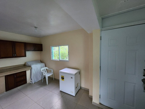 Vendo Terreno Con Mejora Incluida En Uvero Alto Bávaro Punta Cana, República Dominicana
