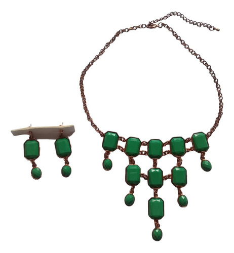 Juego De Collar Verde Con Placas Y Aretes Mismo Estilo