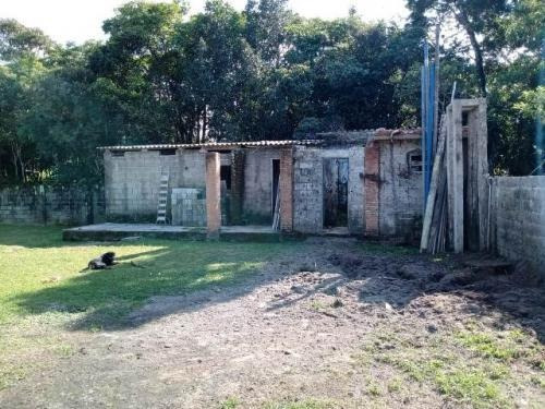 Chácara No Litoral Com 3 Quartos Em Itanhaém/sp 6810-pc