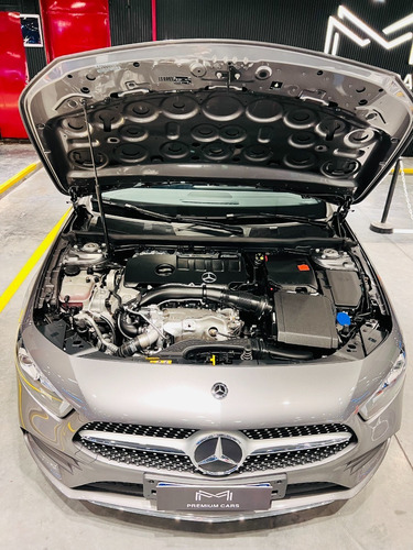Imagen 11 de 20 de Mercedes A250 Sedan Amg Line