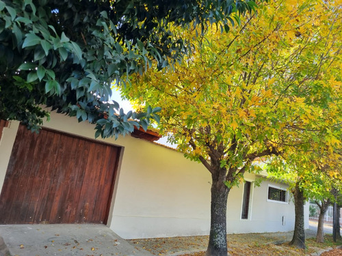 Casa Esquina En B° San Carlos