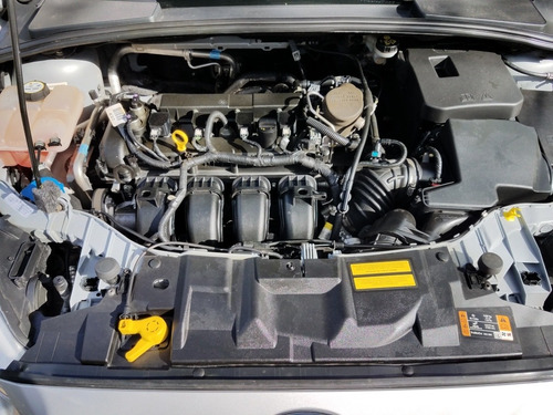 Imagen 10 de 11 de Ford Focus Focus Iii Se Plus Mt