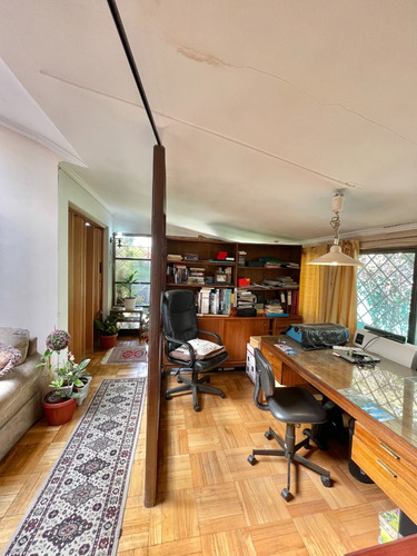 Oportunidad! En Amplio Terreno 370 M2, Manquehue N. - Video!