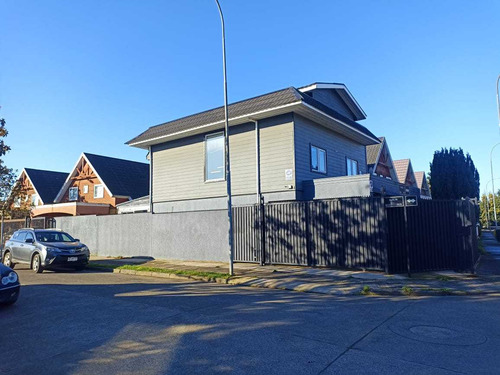 Vende Casa Remodelada En Barrio Ingles (68685)