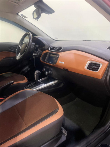 Chevrolet Onix Onix Hatch Activ (aut)