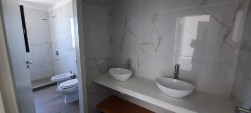 Imagen 13 de 19 de Hermosa Casa En San Matias Área 1 Al Agua