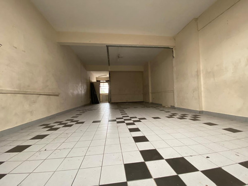 Imagen 7 de 11 de Retasado! Importante Inmueble 2600m2 Construidos Sobre Lote De 1300m2