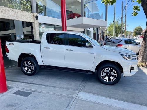 Toyota Hilux 2.8 Cd Srx 177cv 4x4 At