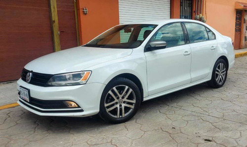 Imagen 2 de 10 de Volkswagen Jetta 2016 2.0 Live Mt