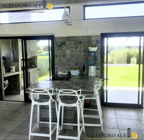 Imagen 5 de 10 de Casa - San Ramiro